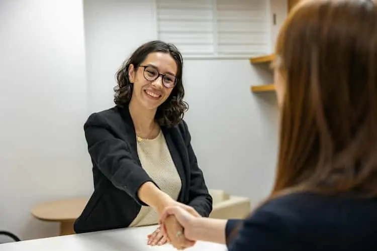 preparar entrevista en inglés
